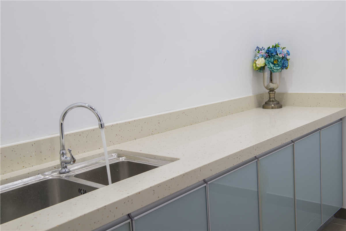 Lesso Monochromatic Series Quartz Stone